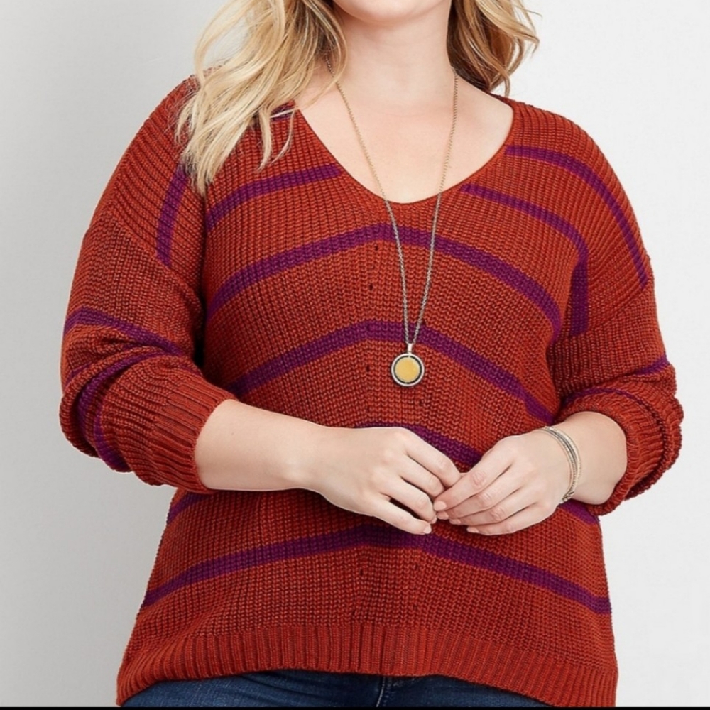Stripped v-neck pull over sweater
